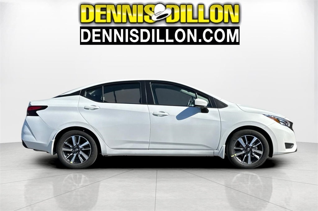 New 2025 Nissan Versa 1.6 SV Sedan
